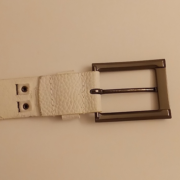 GUESS Genuine Leather Size 36 White Color - Picture 3 of 10